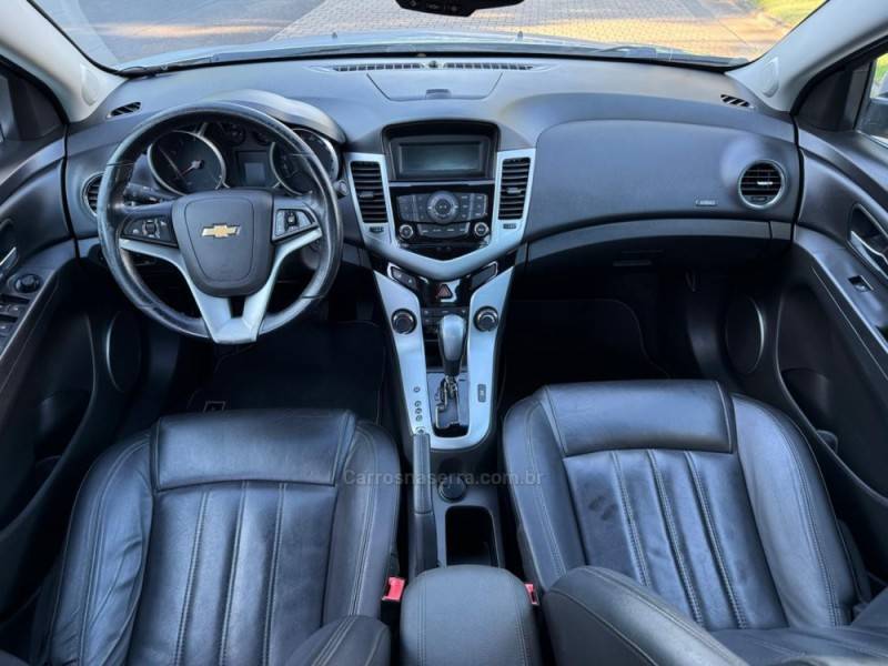 CHEVROLET - CRUZE - 2016/2016 - Prata - R$ 72.900,00