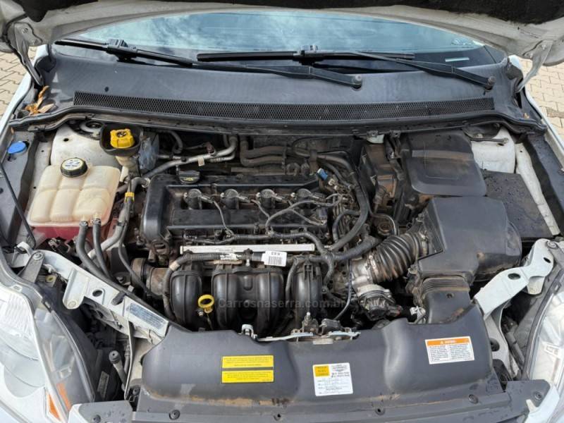 FORD - FOCUS - 2013/2013 - Branca - R$ 39.900,00