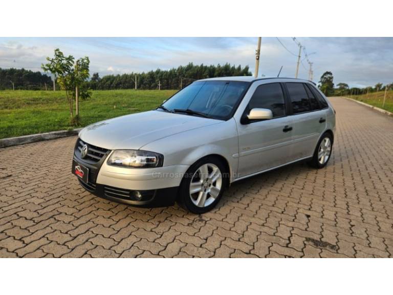 VOLKSWAGEN - GOL - 2007/2008 - Prata - R$ 29.900,00