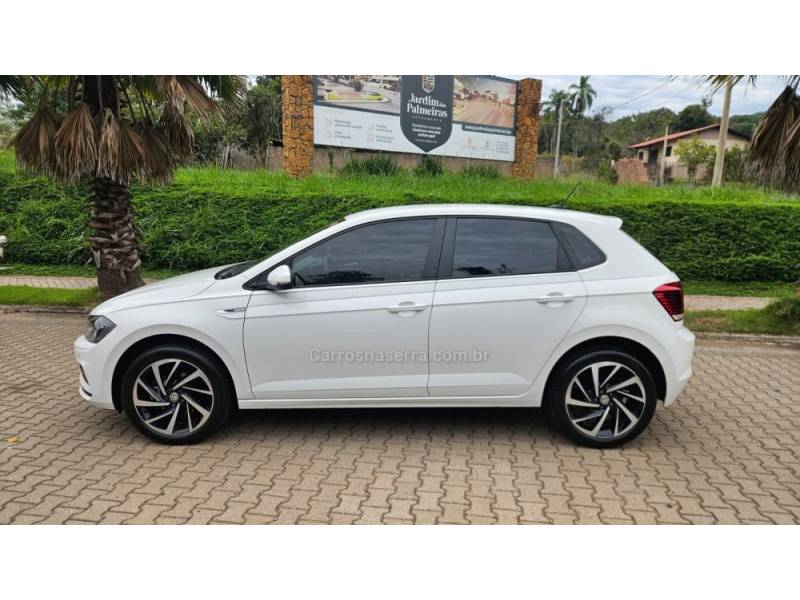 VOLKSWAGEN - POLO - 2021/2022 - Branca - R$ 94.900,00
