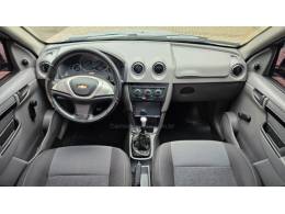 CHEVROLET - PRISMA - 2011/2012 - Prata - R$ 26.900,00