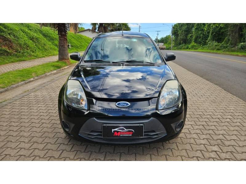 FORD - KA - 2012/2013 - Preta - R$ 24.500,00