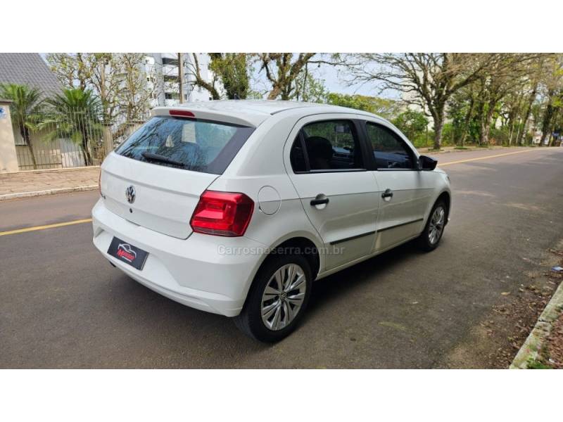 VOLKSWAGEN - GOL - 2021/2022 - Branca - R$ 59.900,00