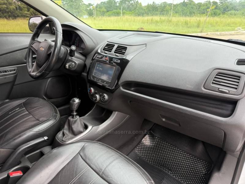 CHEVROLET - COBALT - 2015/2015 - Branca - R$ 39.900,00
