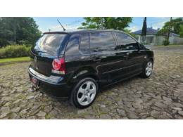 VOLKSWAGEN - POLO - 2006/2007 - Preta - R$ 34.900,00