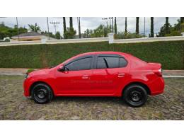 RENAULT - LOGAN - 2014/2015 - Vermelha - R$ 36.900,00