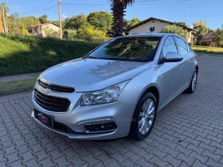 CHEVROLET - CRUZE - 2016/2016 - Prata - R$ 72.900,00