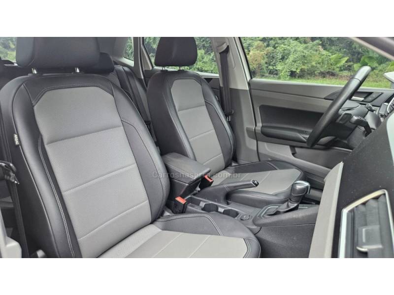 VOLKSWAGEN - POLO - 2021/2022 - Branca - R$ 94.900,00