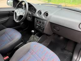 CHEVROLET - CELTA - 2010/2011 - Prata - R$ 29.900,00