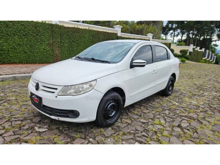 VOLKSWAGEN - VOYAGE - 2011/2012 - Branca - R$ 23.900,00