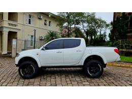 MITSUBISHI - L200 TRITON - 2013/2013 - Branca - R$ 125.000,00