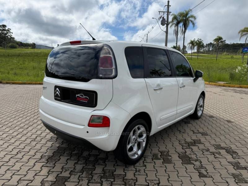 CITROËN - C3 PICASSO - 2014/2015 - Branca - R$ 40.900,00