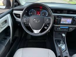 TOYOTA - COROLLA - 2016/2017 - Prata - R$ 96.900,00