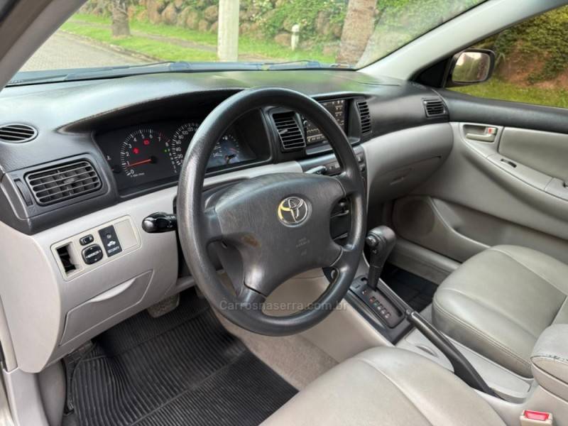 TOYOTA - COROLLA - 2006/2007 - Cinza - R$ 43.900,00