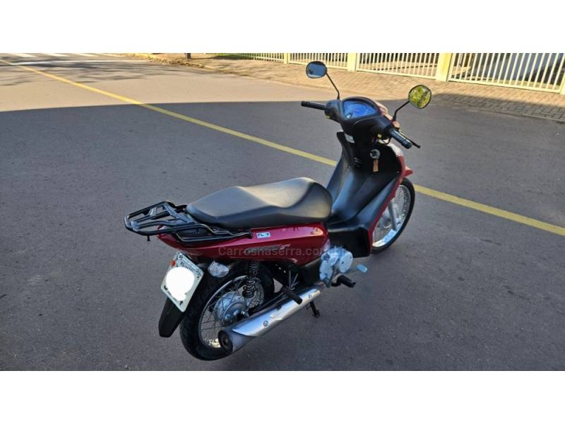HONDA - BIZ 125 - 2012/2013 - Vermelha - R$ 11.300,00