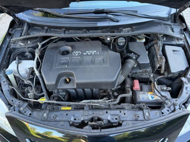 TOYOTA - COROLLA - 2010/2011 - Preta - R$ 50.900,00