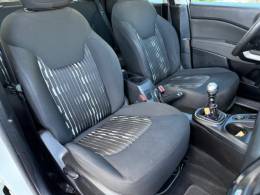 FIAT - TORO - 2016/2017 - Branca - R$ 85.900,00