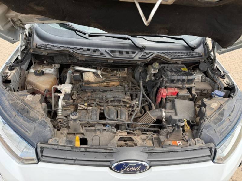 FORD - ECOSPORT - 2016/2017 - Branca - R$ 57.900,00