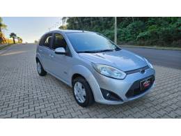 FORD - FIESTA - 2012/2013 - Prata - R$ 33.900,00