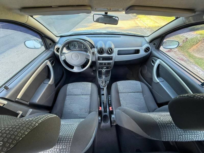 RENAULT - SANDERO - 2009/2010 - Prata - R$ 30.900,00