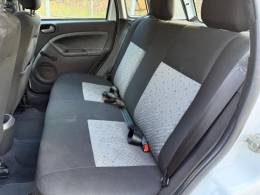 FORD - FIESTA - 2012/2013 - Branca - R$ 33.900,00