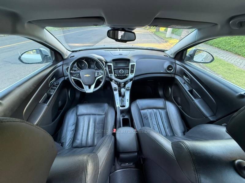 CHEVROLET - CRUZE - 2016/2016 - Prata - R$ 72.900,00