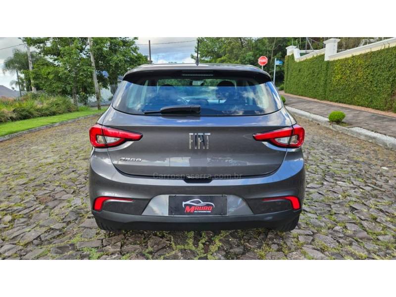 FIAT - ARGO - 2022/2022 - Cinza - R$ 61.900,00