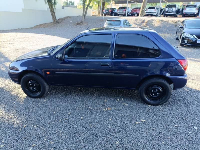 FORD - FIESTA - 1996/1996 - Azul - R$ 14.900,00