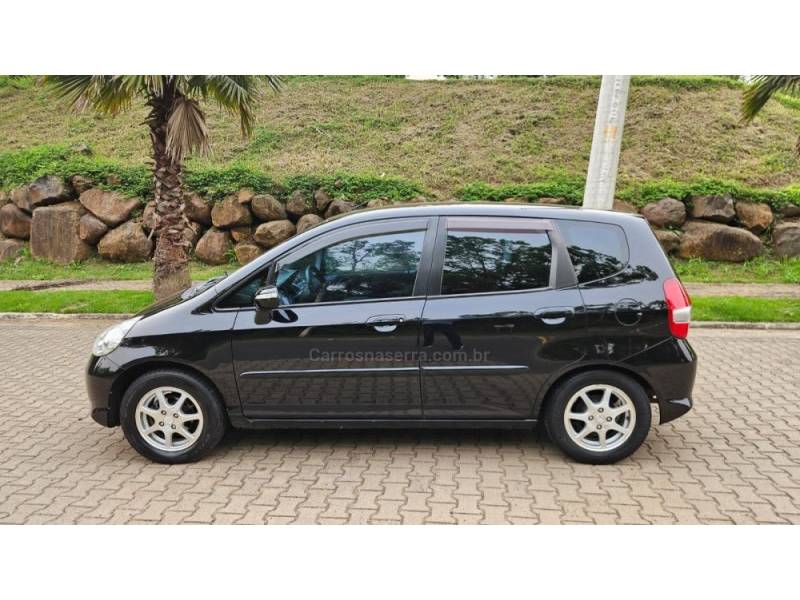 HONDA - FIT - 2006/2007 - Preta - R$ 31.800,00