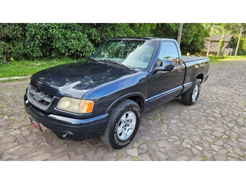 CHEVROLET - S10 - 1998/1999 - Azul - R$ 29.900,00