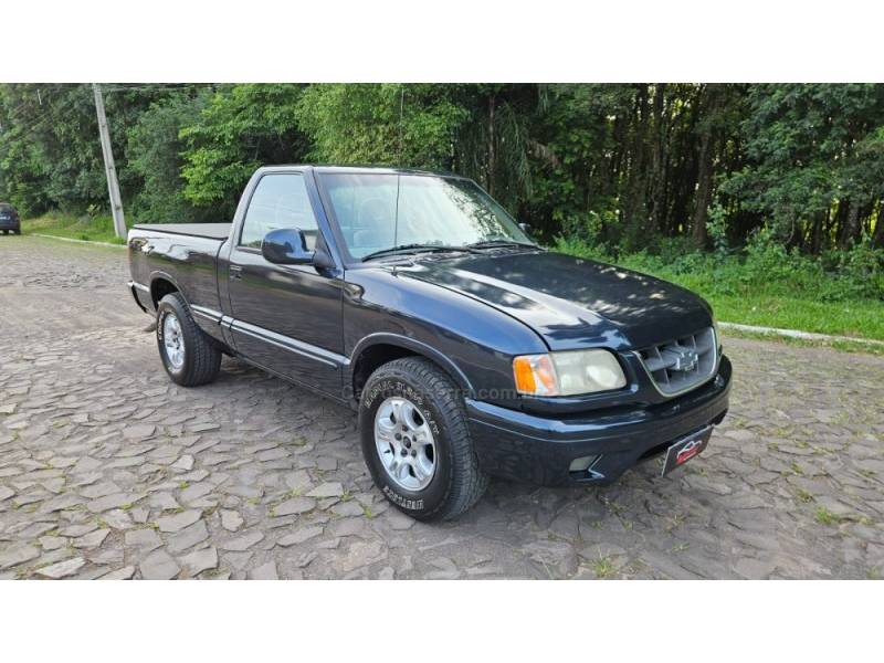 CHEVROLET - S10 - 1998/1999 - Azul - R$ 29.900,00