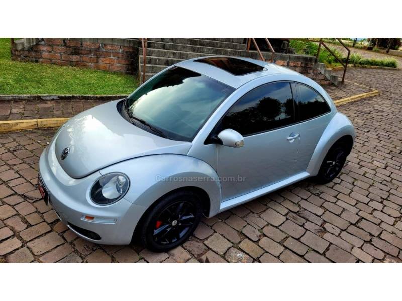 VOLKSWAGEN - NEW BEETLE - 2008/2008 - Prata - R$ 45.500,00