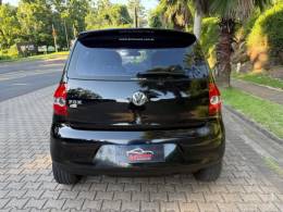 VOLKSWAGEN - FOX - 2009/2010 - Preta - R$ 27.900,00