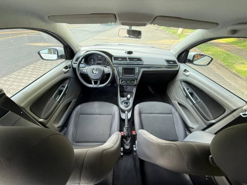 VOLKSWAGEN - GOL - 2016/2017 - Branca - R$ 46.900,00