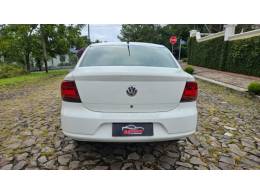 VOLKSWAGEN - VOYAGE - 2011/2012 - Branca - R$ 25.900,00