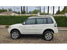 MITSUBISHI - PAJERO TR4 - 2010/2011 - Branca - Sob Consulta