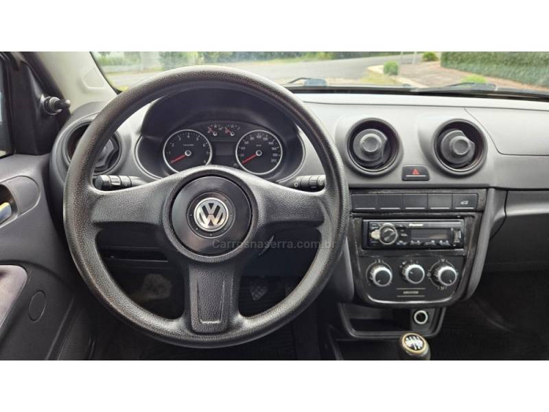 VOLKSWAGEN - VOYAGE - 2011/2012 - Branca - R$ 25.900,00