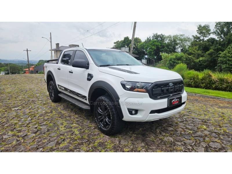 FORD - RANGER - 2020/2021 - Branca - R$ 169.900,00