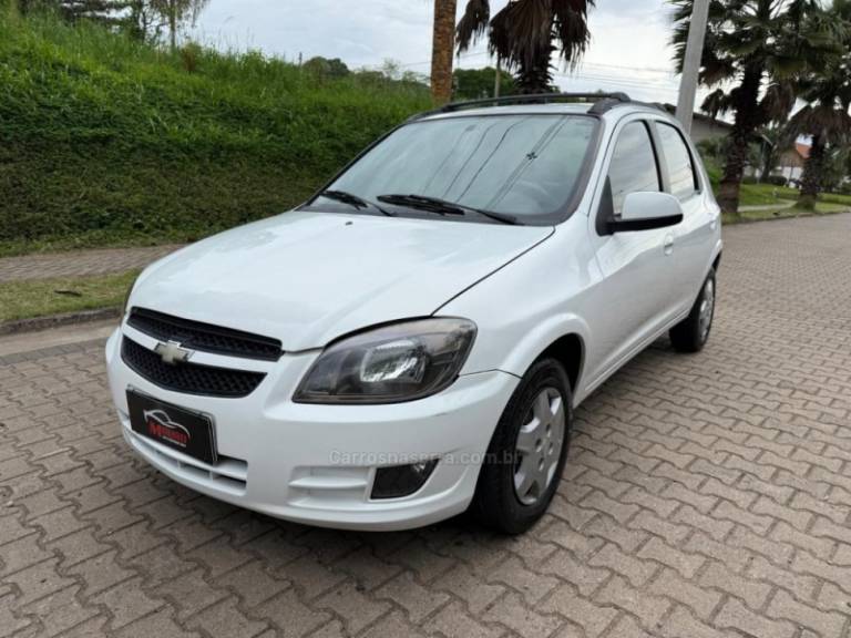 CHEVROLET - CELTA - 2011/2012 - Branca - R$ 28.900,00