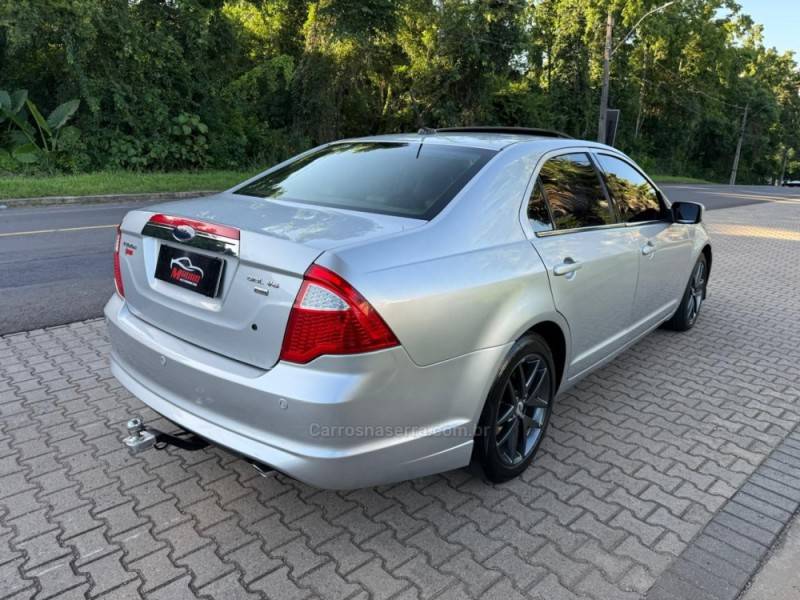 FORD - FUSION - 2010/2010 - Prata - R$ 43.900,00