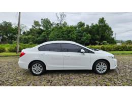 HONDA - CIVIC - 2013/2014 - Branca - R$ 73.900,00