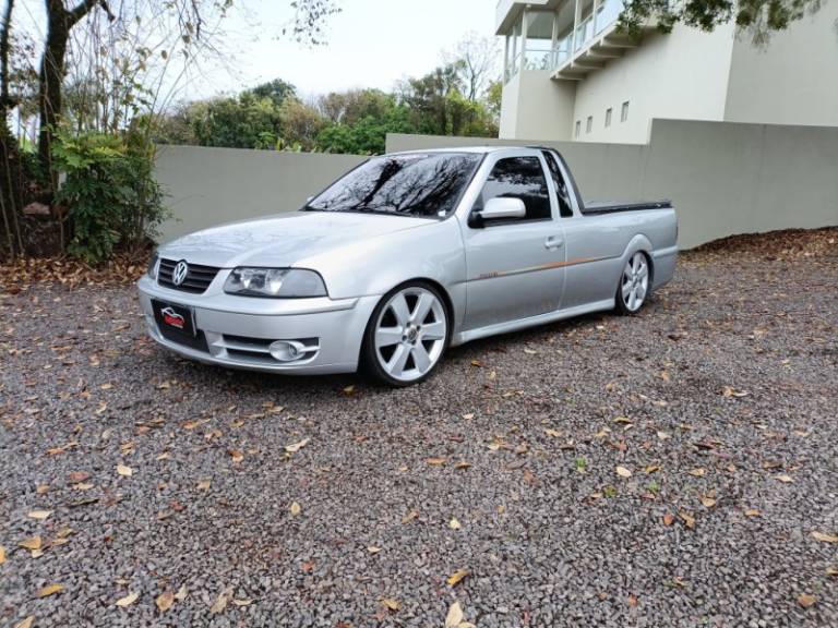 VOLKSWAGEN - SAVEIRO - 2000/2001 - Prata - R$ 35.000,00