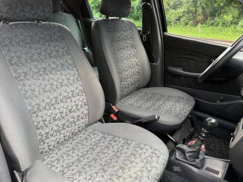 FIAT - SIENA - 2007/2008 - Preta - R$ 249.000,00