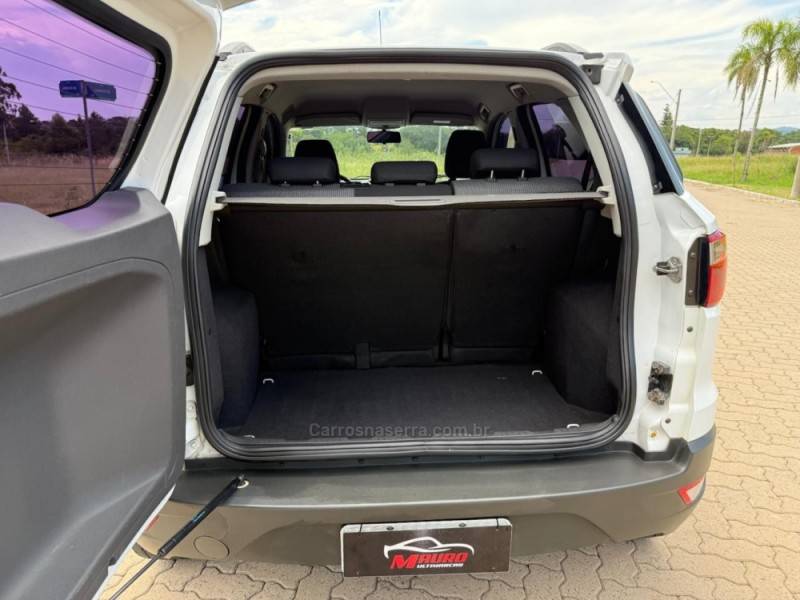 FORD - ECOSPORT - 2016/2017 - Branca - R$ 57.900,00