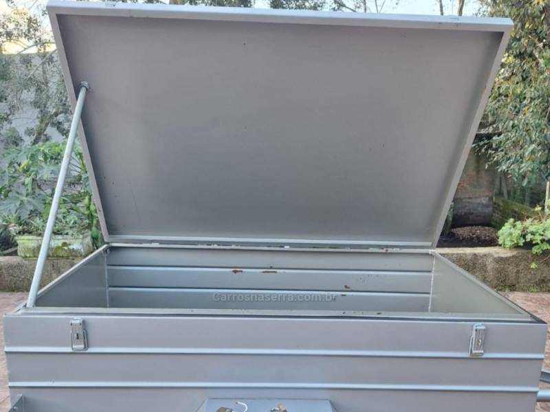 REBOQUES - VITORIA TRAILER 1E - 2024/2024 - Cinza - R$ 5.500,00