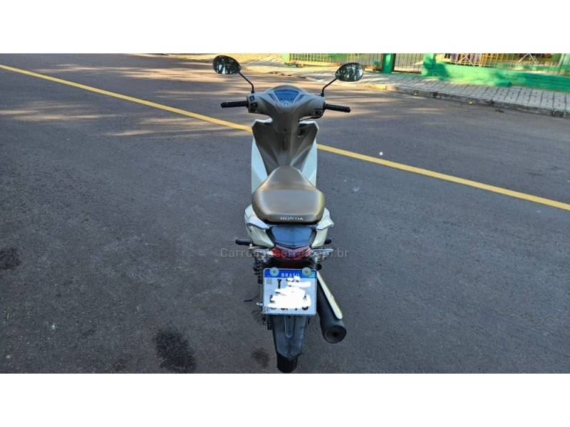 HONDA - BIZ 125 - 2019/2019 - Branca - R$ 15.500,00