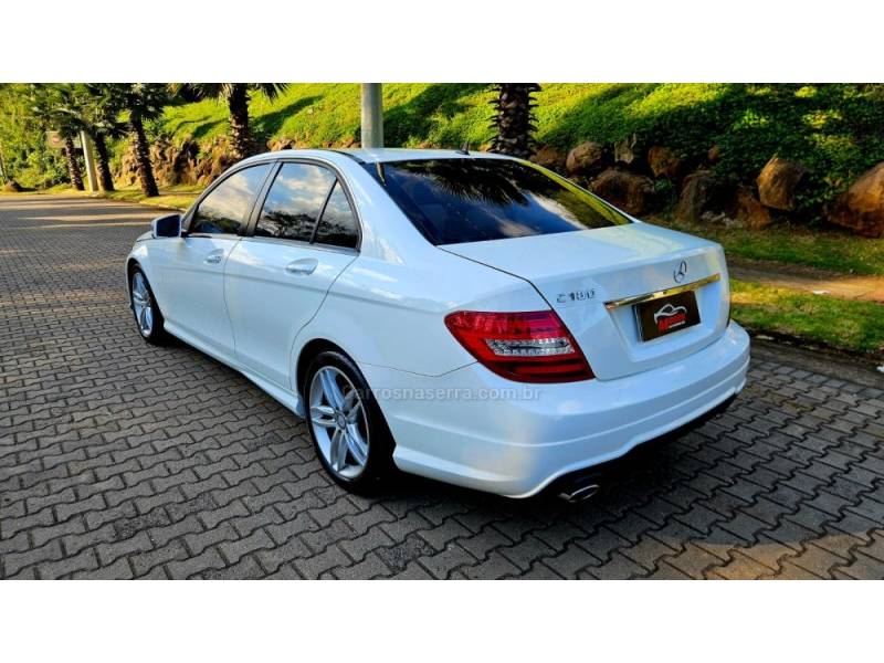 MERCEDES-BENZ - C 180 - 2013/2014 - Branca - R$ 80.000,00