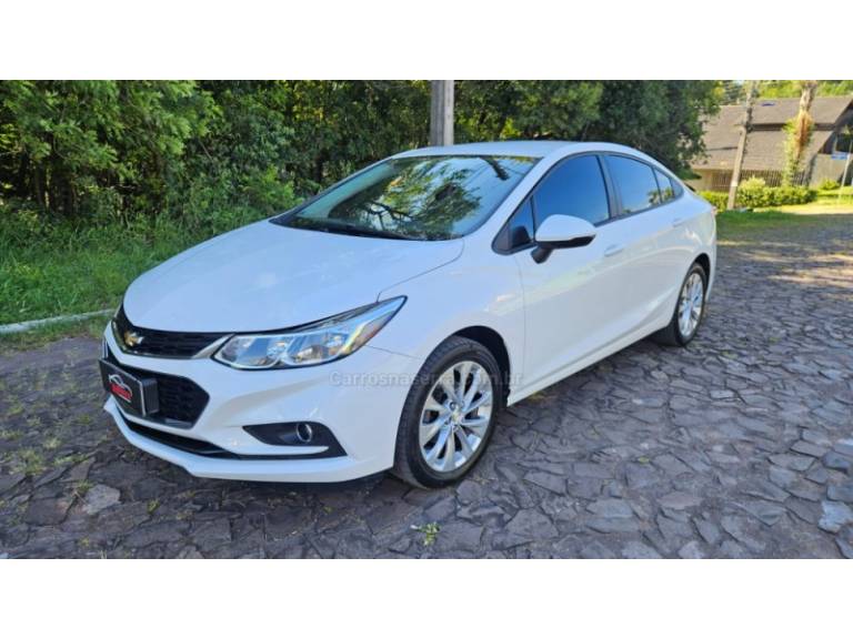 CHEVROLET - CRUZE - 2018/2018 - Branca - R$ 86.900,00