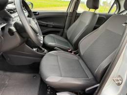 VOLKSWAGEN - VOYAGE - 2021/2022 - Prata - R$ 61.900,00