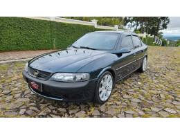 CHEVROLET - VECTRA - 1996/1997 - Verde - R$ 19.500,00